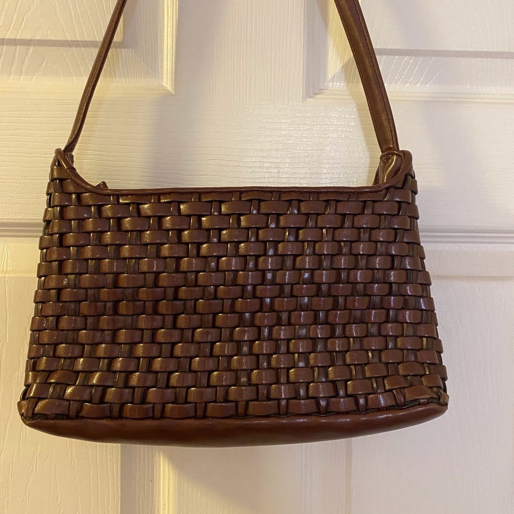 Elegant Brown Woven Leather Shoulder Bag